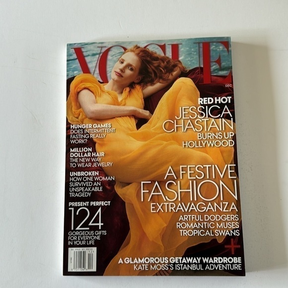 Vogue December 2013 Jessica Chastain - Picture 1 of 5